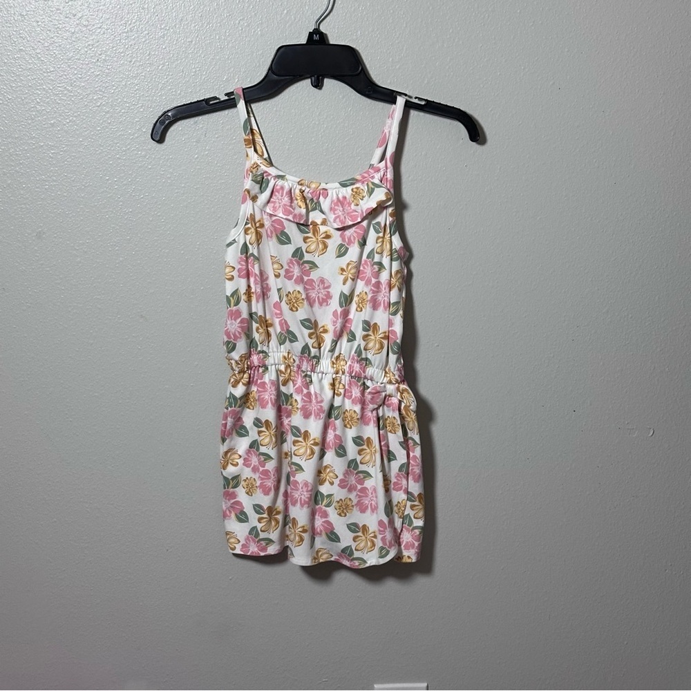 Little Lass Kids Girl Floral White Romper size 8.